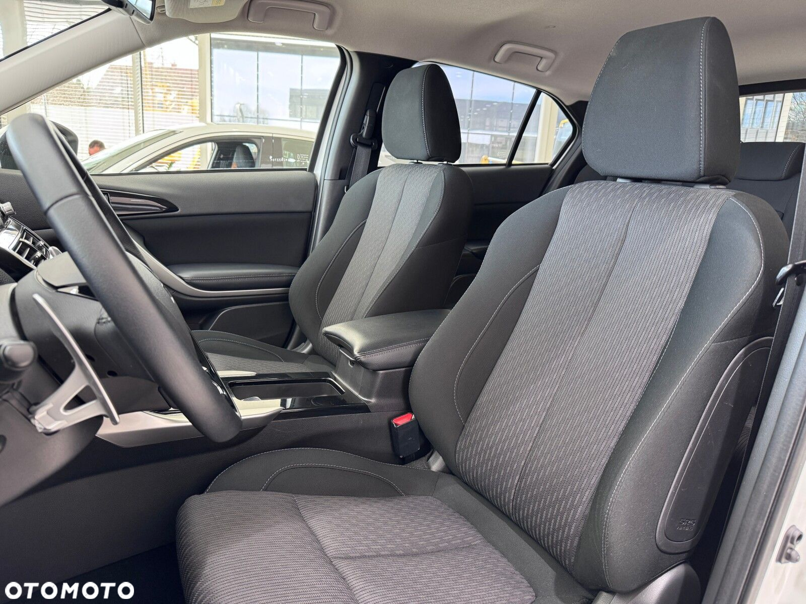 Mitsubishi Eclipse Cross - 10