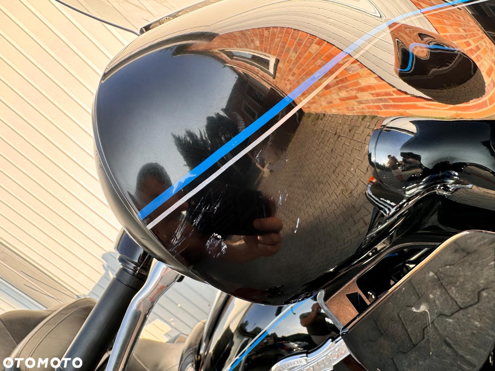 Harley-Davidson Touring Electra Glide - 23