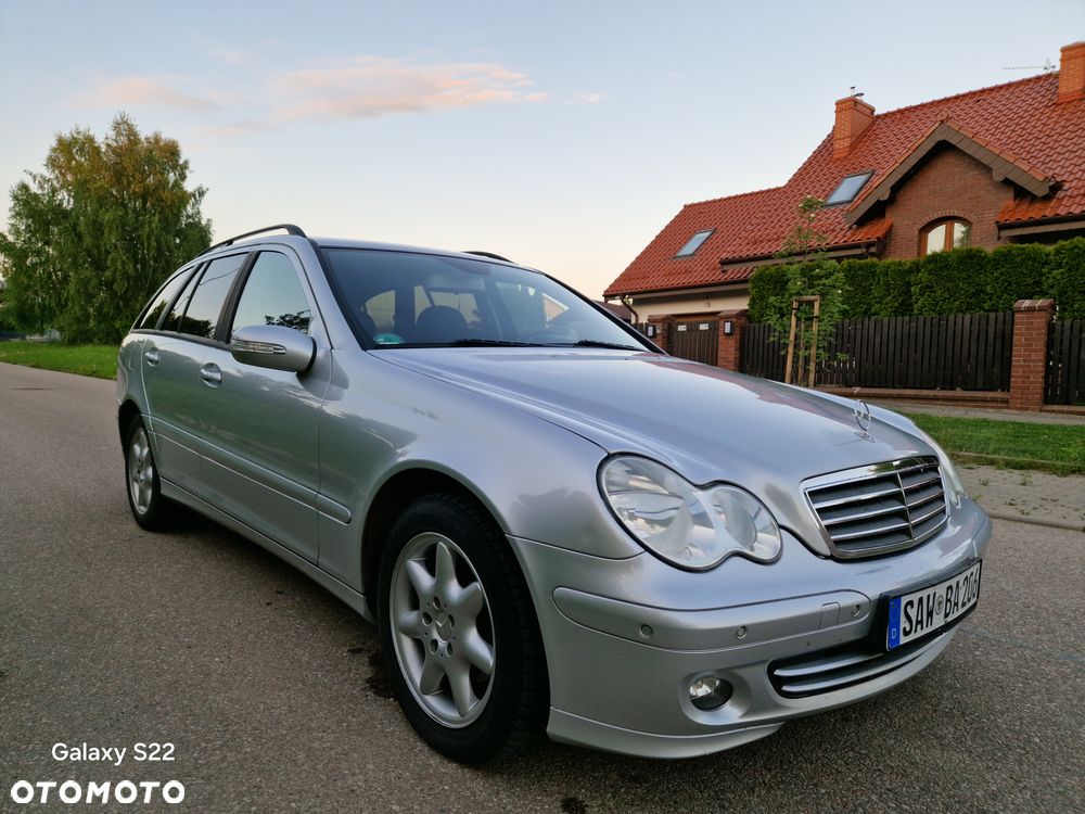 Mercedes-Benz Klasa C 200 CDI Automatik Avantgarde Sport Edition - 25