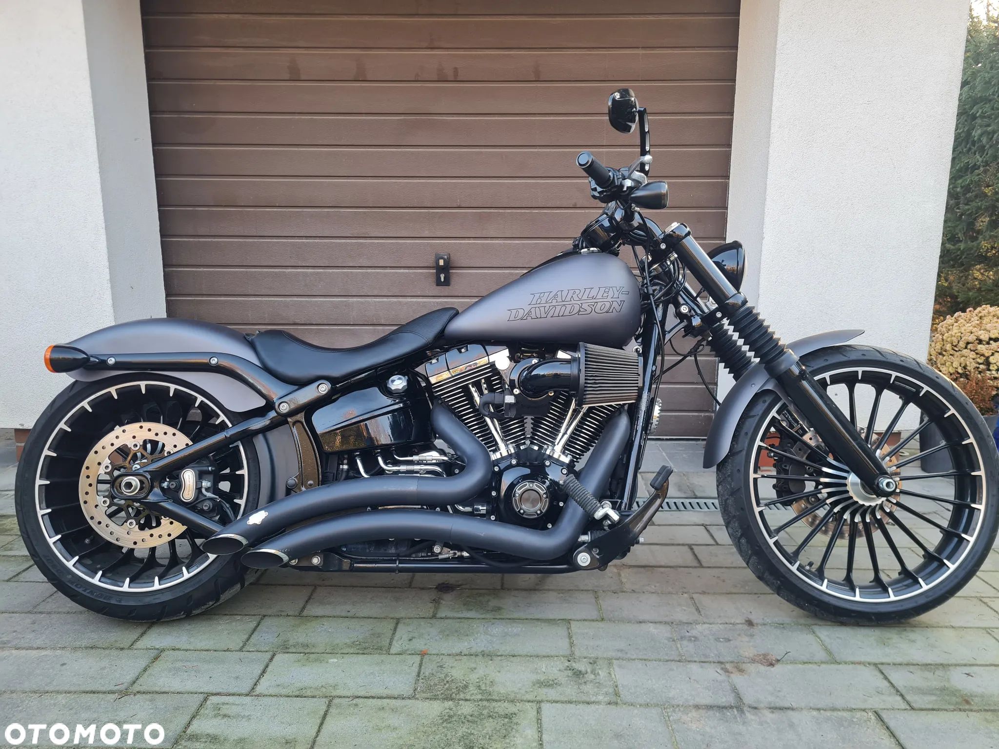 Harley-Davidson FXSB Breakout - 1