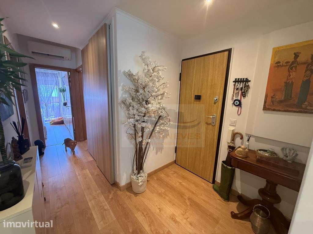 Apartamento T2 Remodelado no Centro de Oeiras | 2 Varandas | Arreca... - Grande imagem: 5/60
