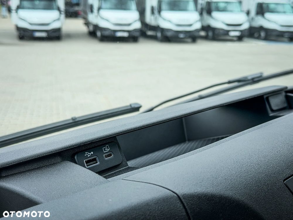 Iveco 35S16BA8 V - 18