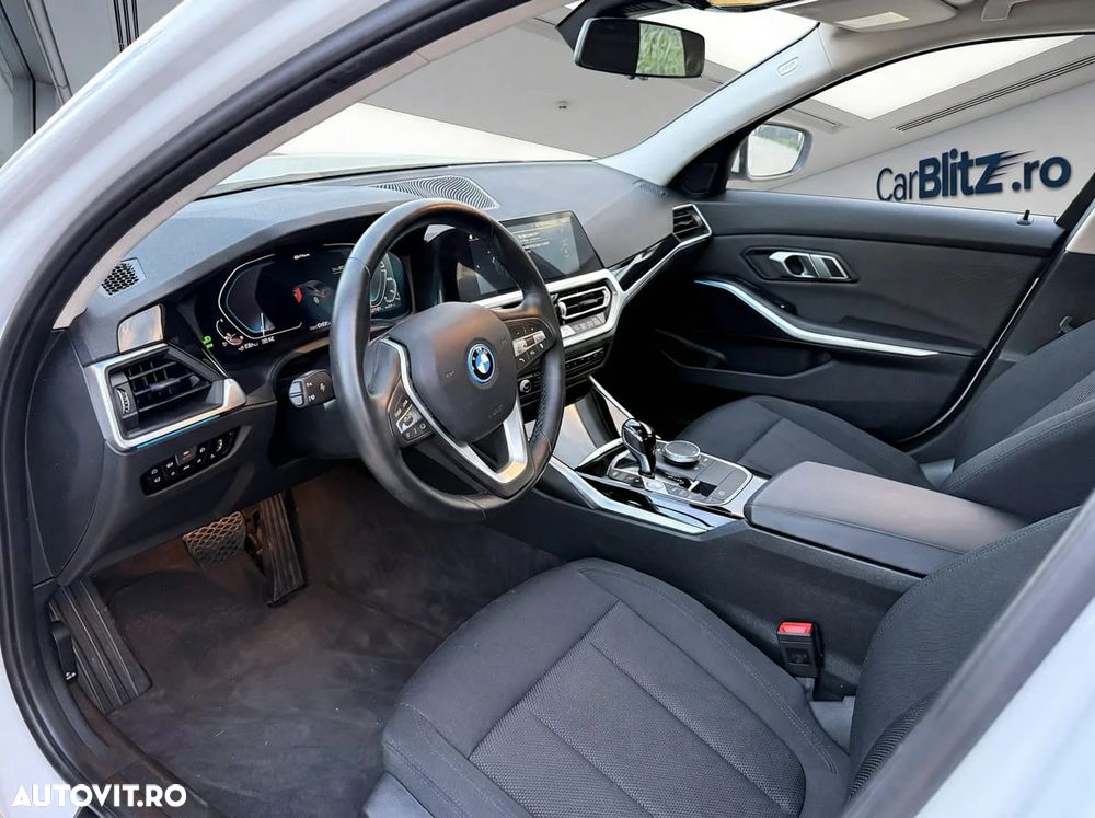 BMW Seria 3 320e Aut. Luxury Line - 4