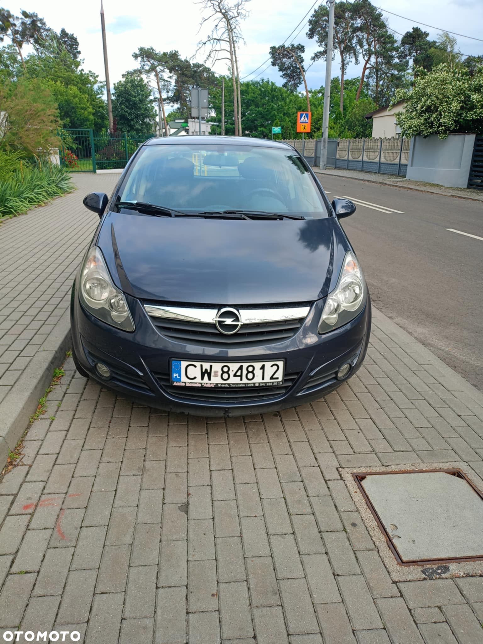 Opel Corsa - 1