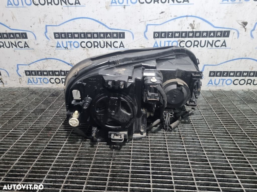 Far Stanga Volvo XC90 Facelift 2007 - 2014 SUV 4 Usi (1224) Fara xenon - 2