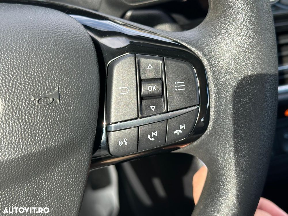 Ford Fiesta 1.1 Trend Connected - 25