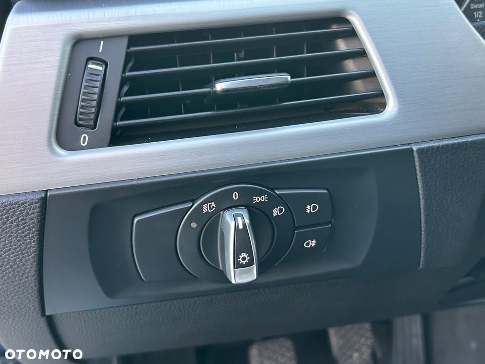 BMW Seria 3 318d DPF Edition Exclusive - 21