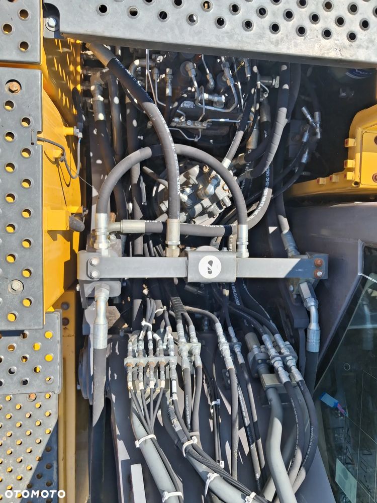 Volvo EC 220 EN - 18
