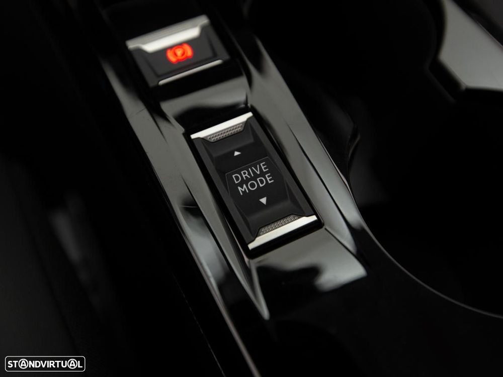 Peugeot 208 1.2 PureTech Allure Pack EAT8 - 18