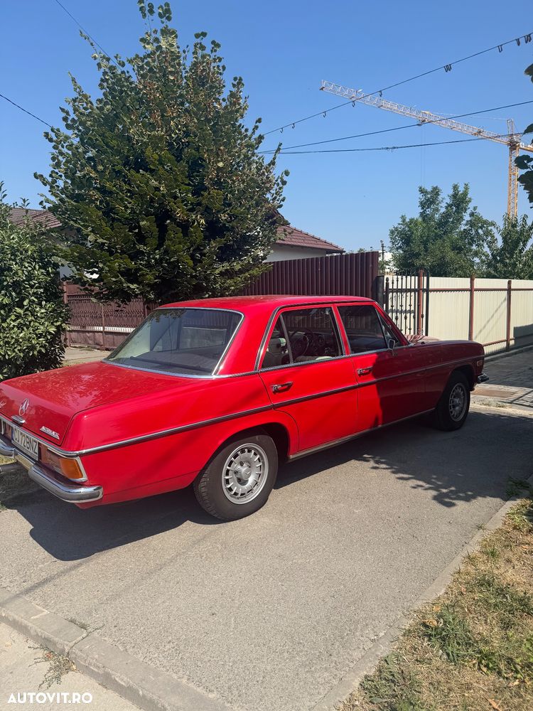 Mercedes-Benz W114 - 16