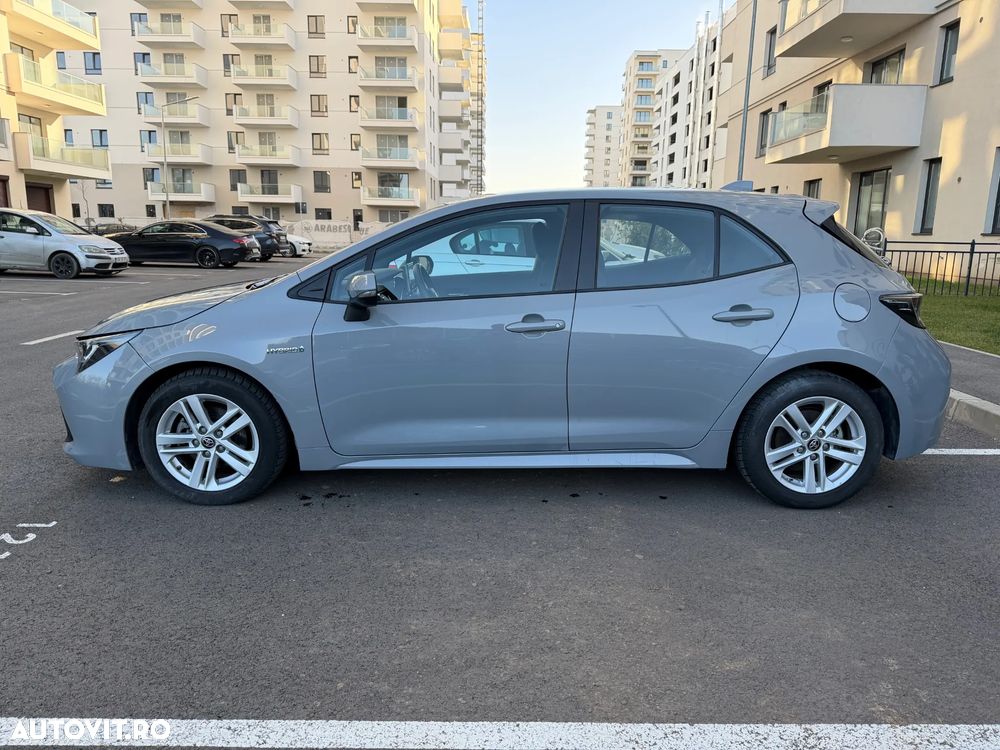 Toyota Corolla 1.8 HSD Business - 6