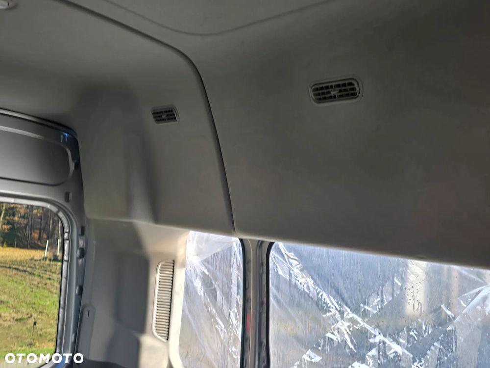 Ford Transit L3H2 VA Autm Limited - 15