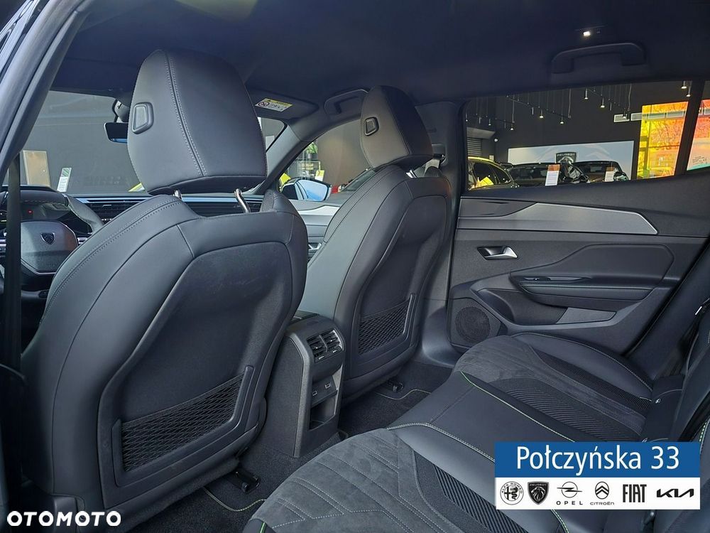 Peugeot 408 - 16