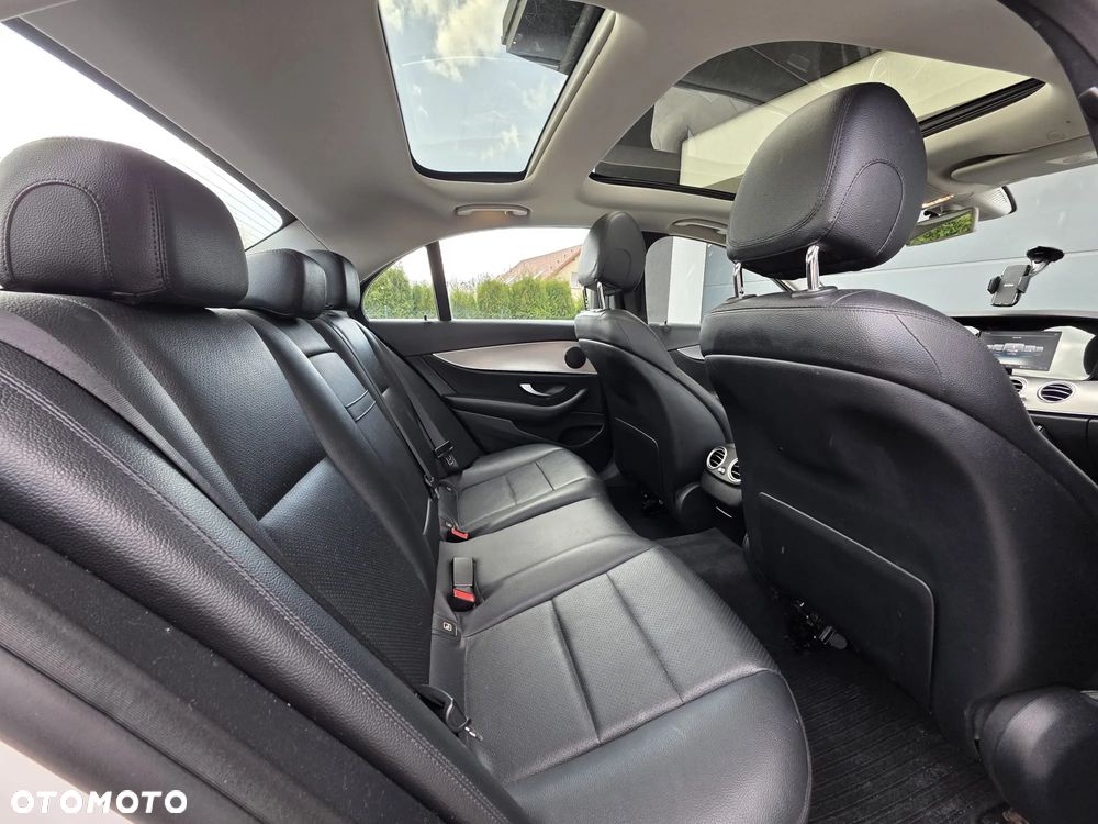 Mercedes-Benz Klasa E - 15