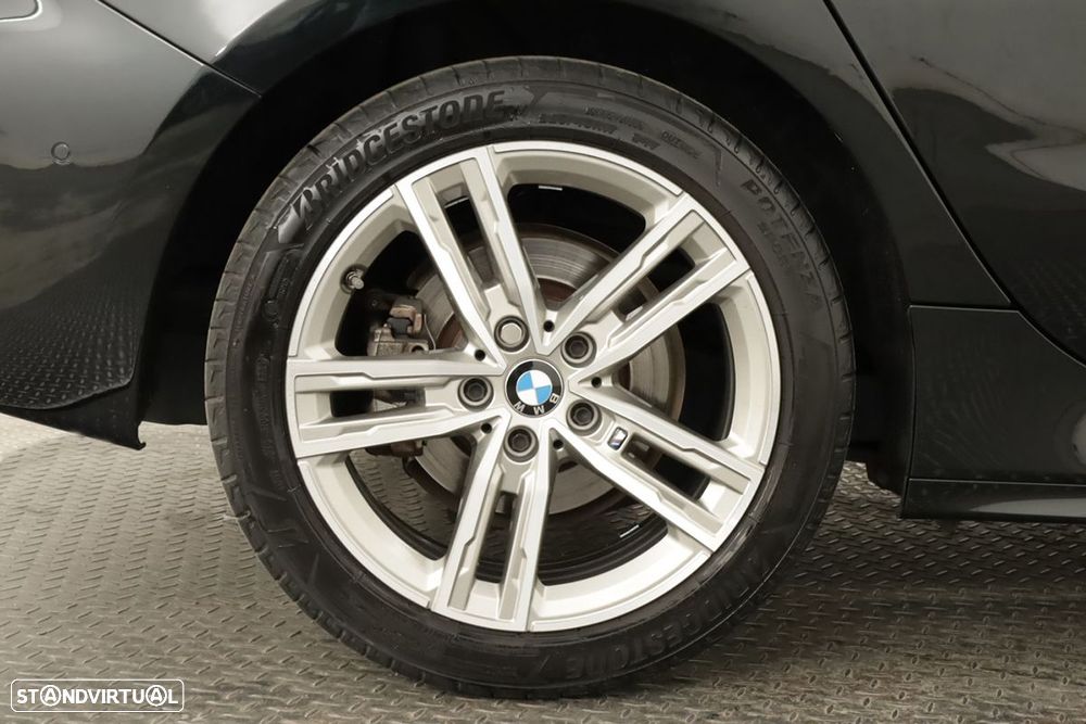 BMW 116 d Pack Desportivo M Auto - 5