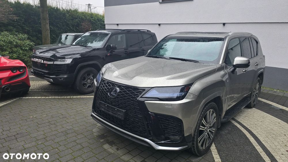 Lexus LX - 26