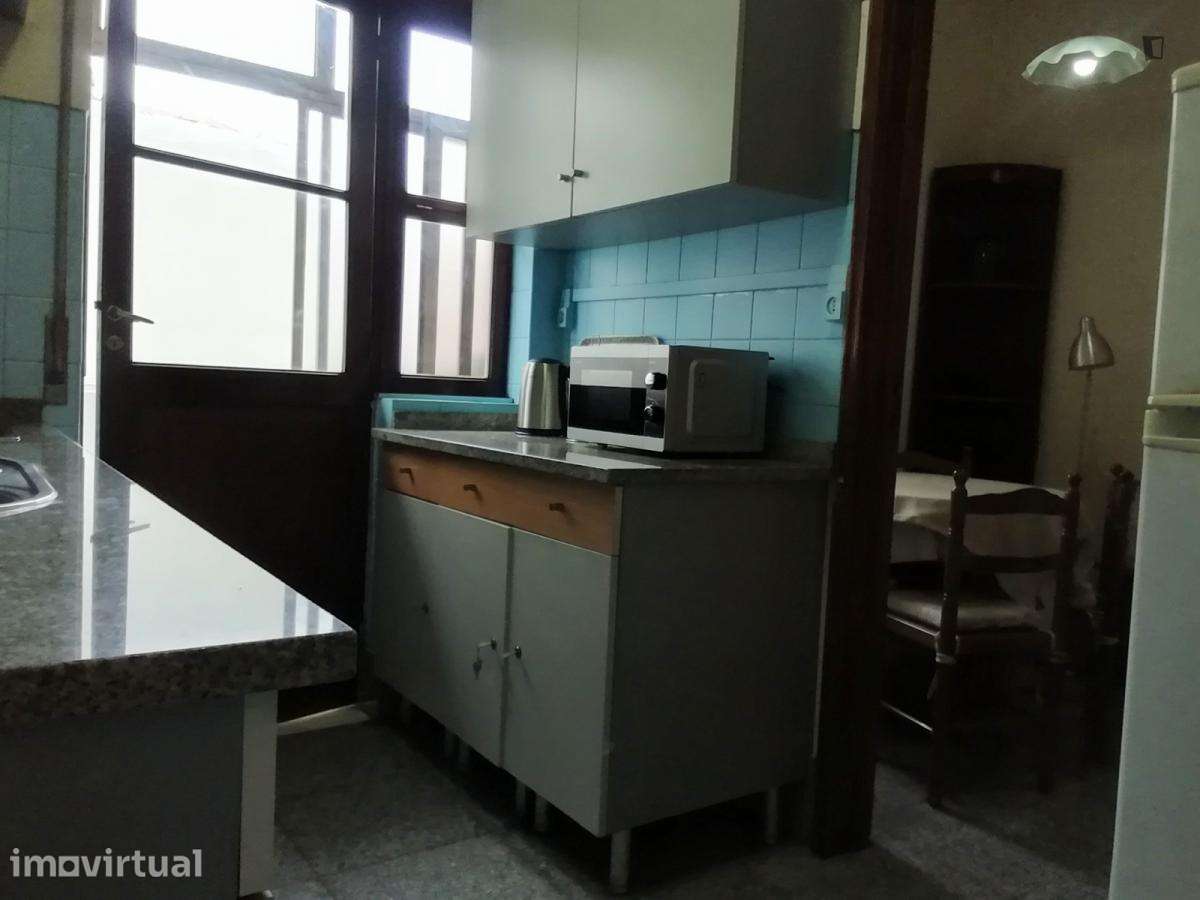 Apartamento com 3 quartos - localizado em Santo Ildefonso Porto - Grande imagem: 2/11