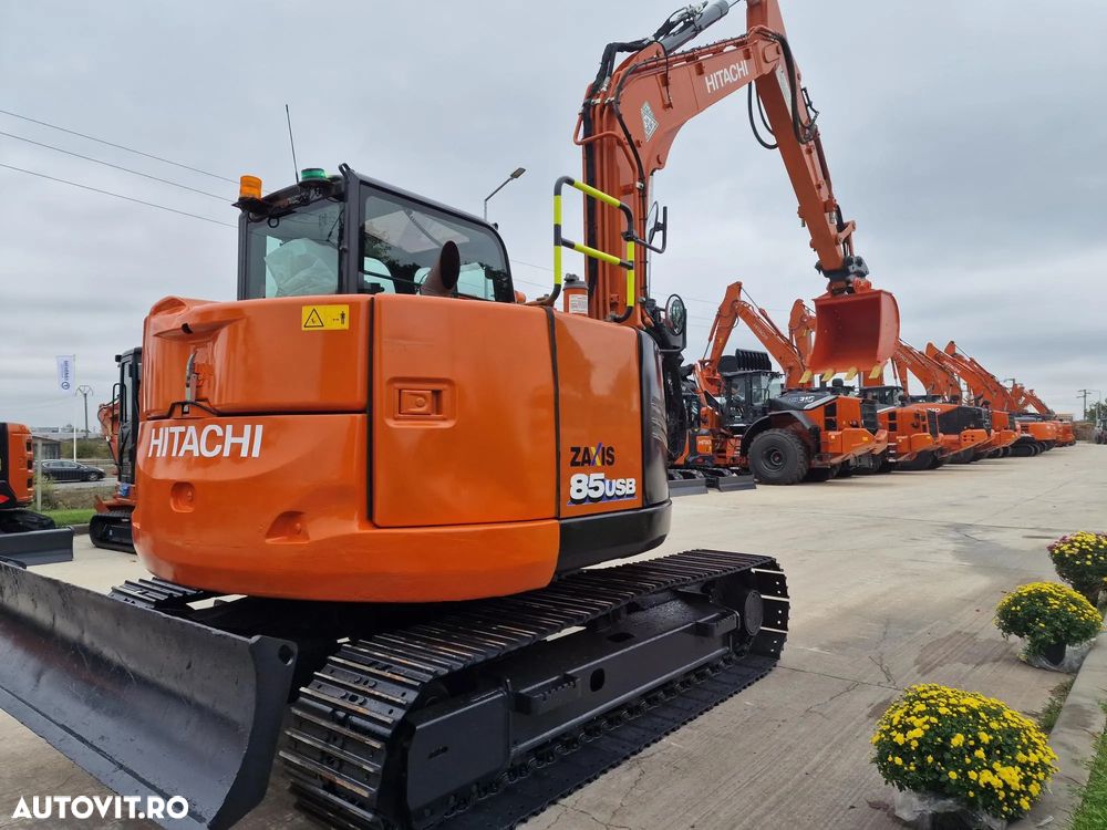 Hitachi ZX85-6, 2022, 2.582h, Masa Operationala 8,65t, CUPLA RAPIDA HIDRAULICA+3 CUPE NOI, SENILE NOI, Inst picon, camera spate, ad sapare 5m, ridica 4,5t, LAMA NIVELARE, Sistem antifurt, 58CP, Leasing 4 ani cu rata lunara 1300Eur/6500 lei,PROMOTIE 58.900eur - 8