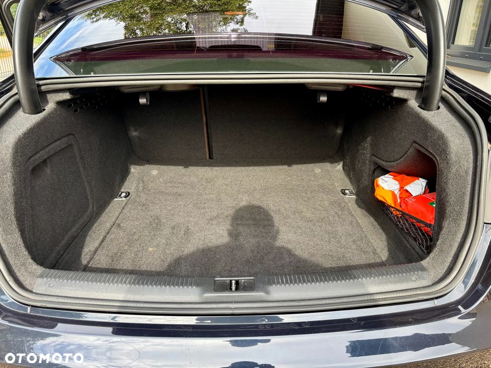 Audi A4 Limousine - 19