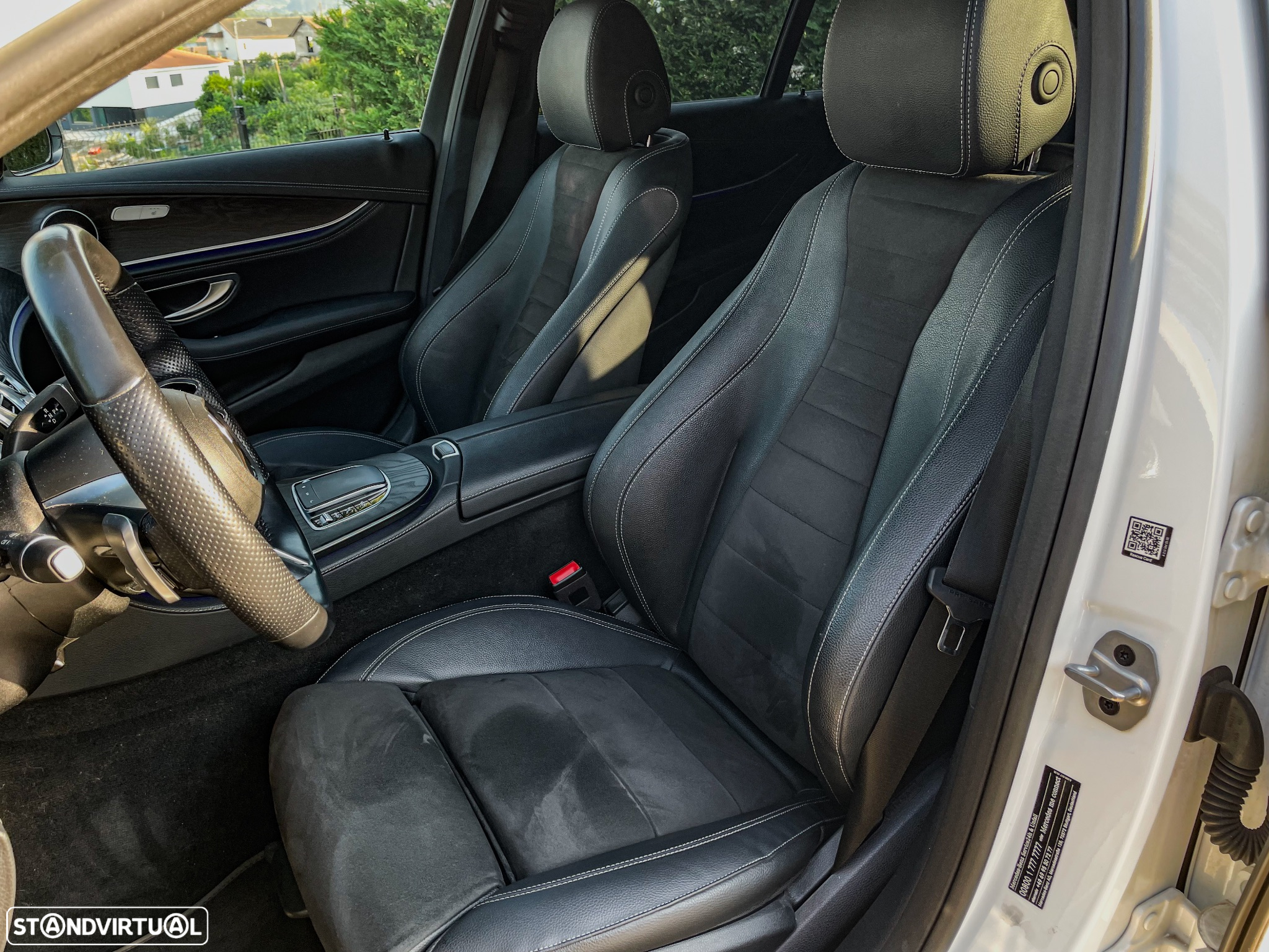 Mercedes-Benz E 300 de AMG Line 4Matic - 35
