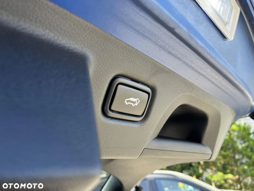 Kia ProCeed 1.6 T-GDI GT DCT - 19