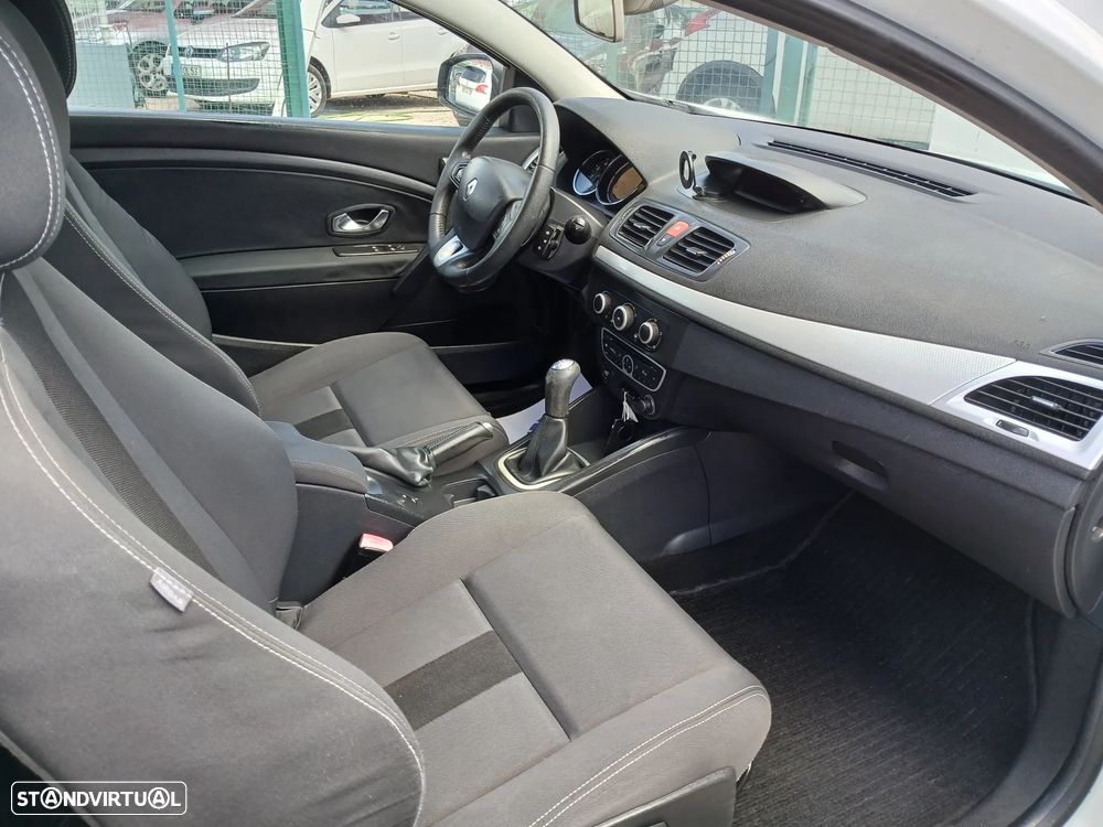Renault Mégane Coupe 1.5 dCi Dynamique - 21