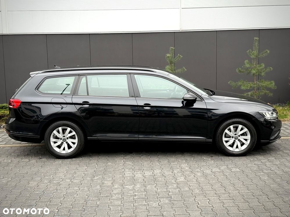 Volkswagen Passat - 14