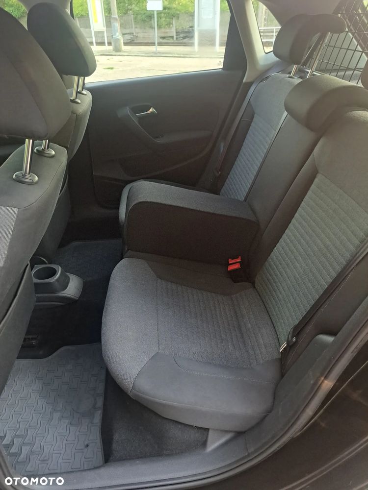 Volkswagen Polo - 13