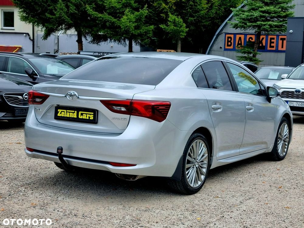 Toyota Avensis 1.8 Style - 5