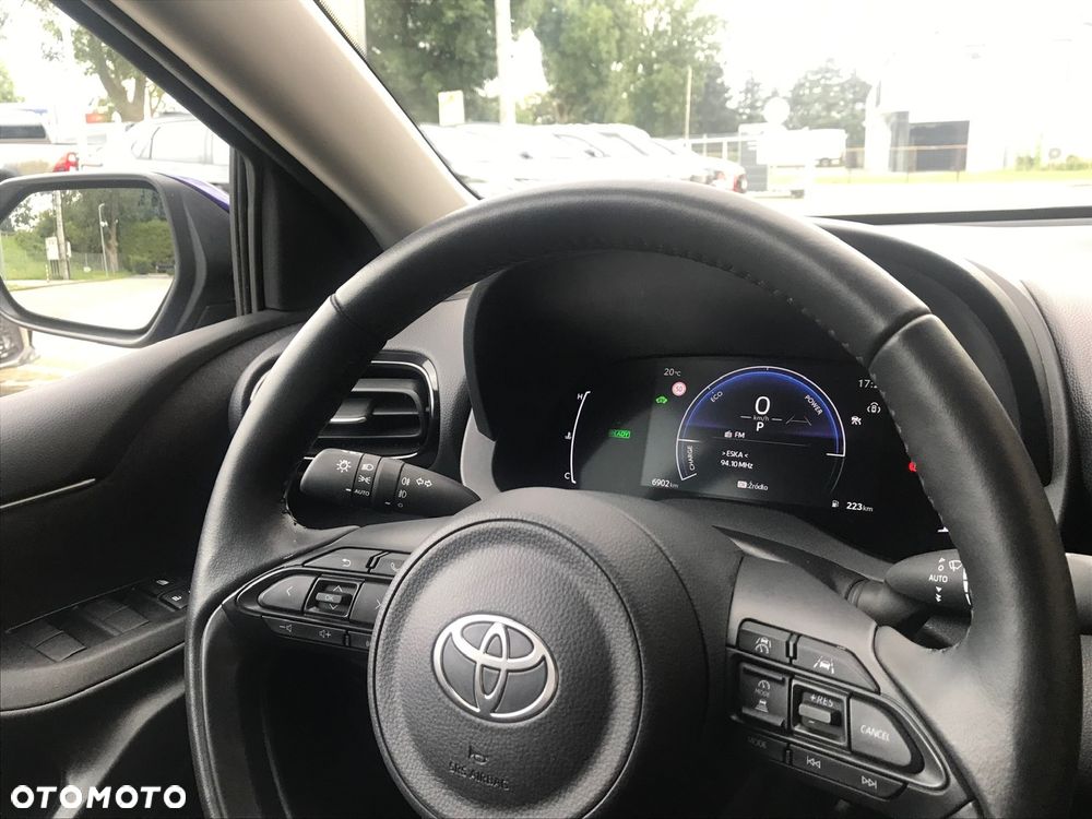 Toyota Yaris Hybrid 1.5 Style - 26