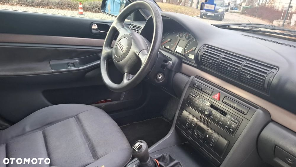 Audi A4 Limousine 1.9 TDI - 9