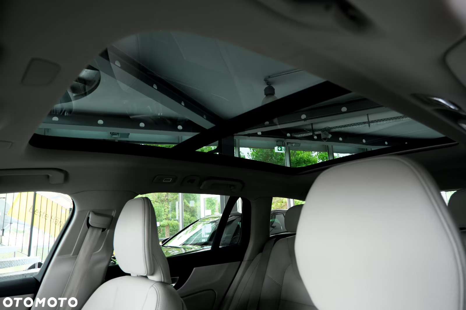 Volvo V60 Cross Country B4 D AWD Geartronic - 10