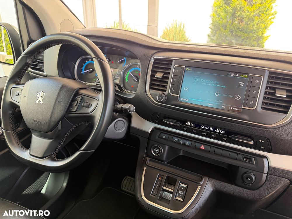 Peugeot Traveller e-Traveller L2 100kW - Baterie 75kWH Business VIP - 36