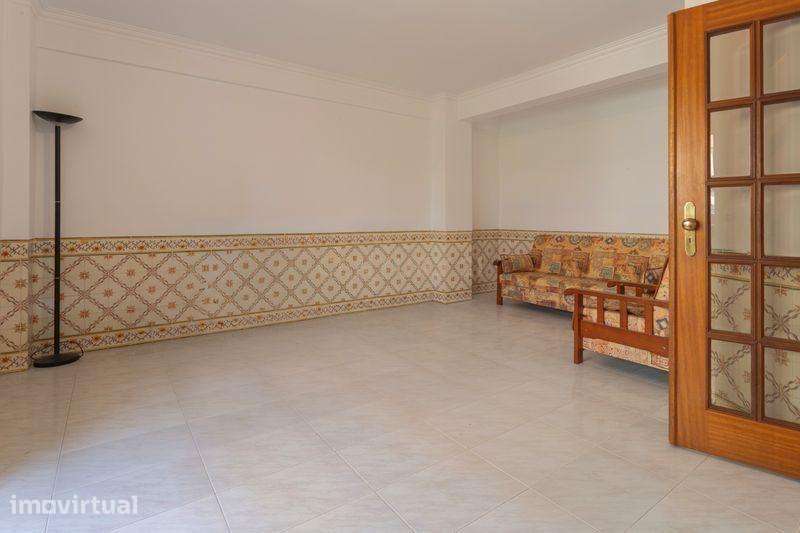 Apartamento 4 Assoalhadas, 2 WCs em Almada com vista e localização cen - Grande imagem: 5/37