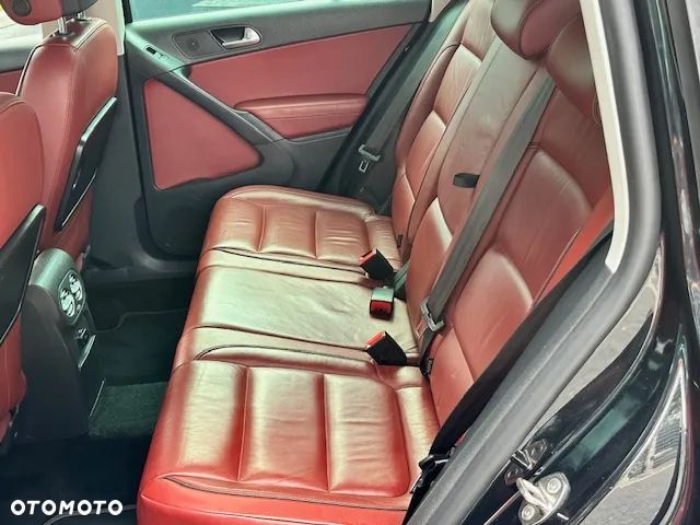 Volkswagen Tiguan 2.0 TDI 4Mot R-Style DSG - 9