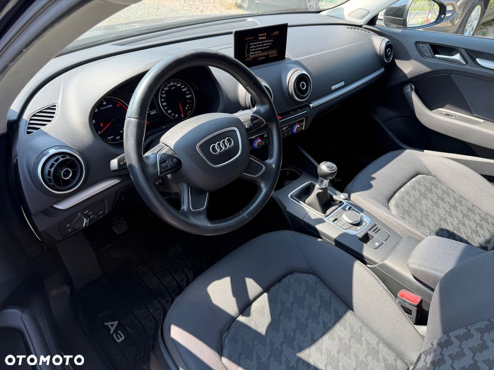 Audi A3 Sportback 1.6 TDI (clean diesel) Attraction - 37