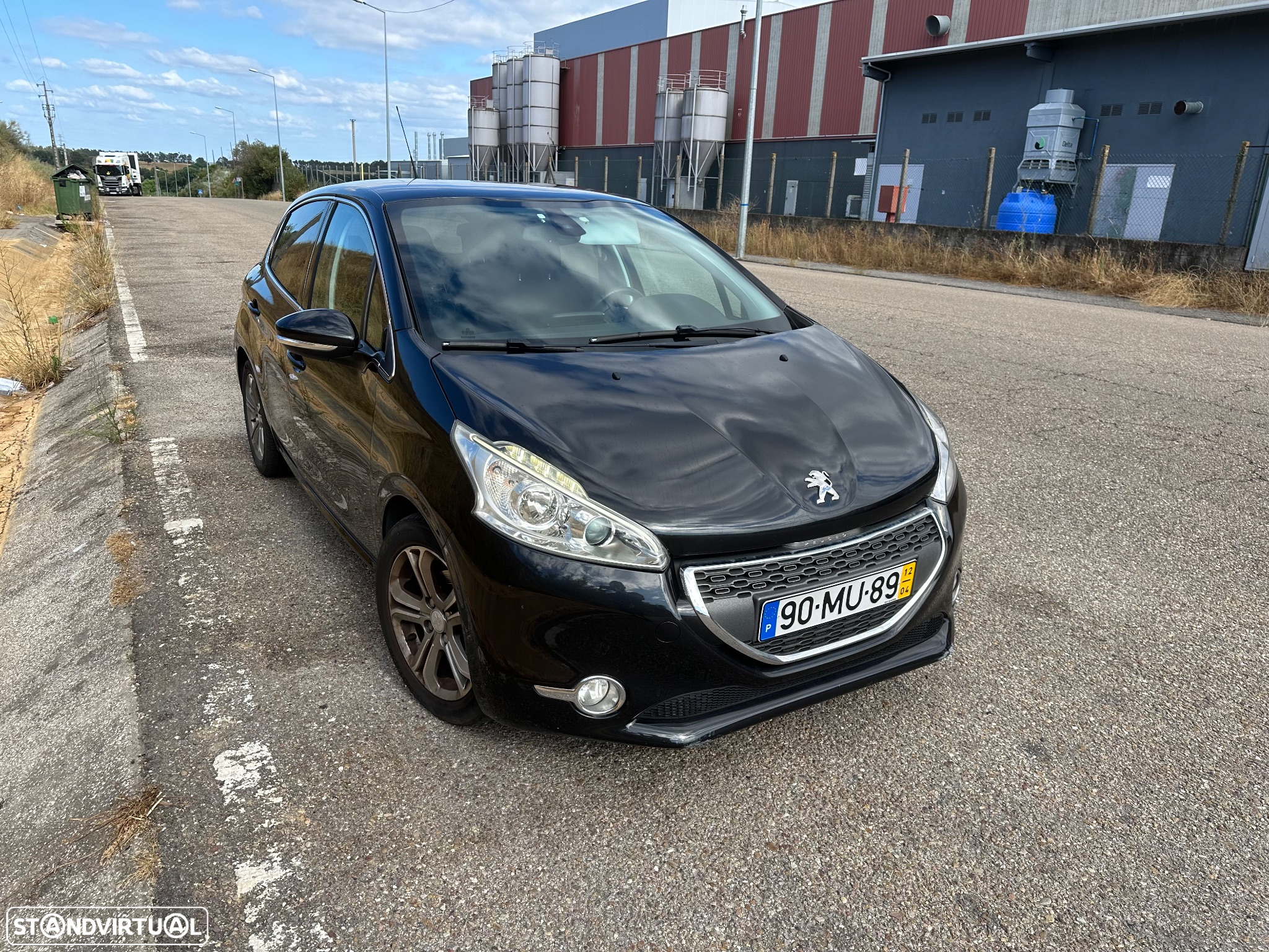 Peugeot 208 1.4 HDi Allure - 2