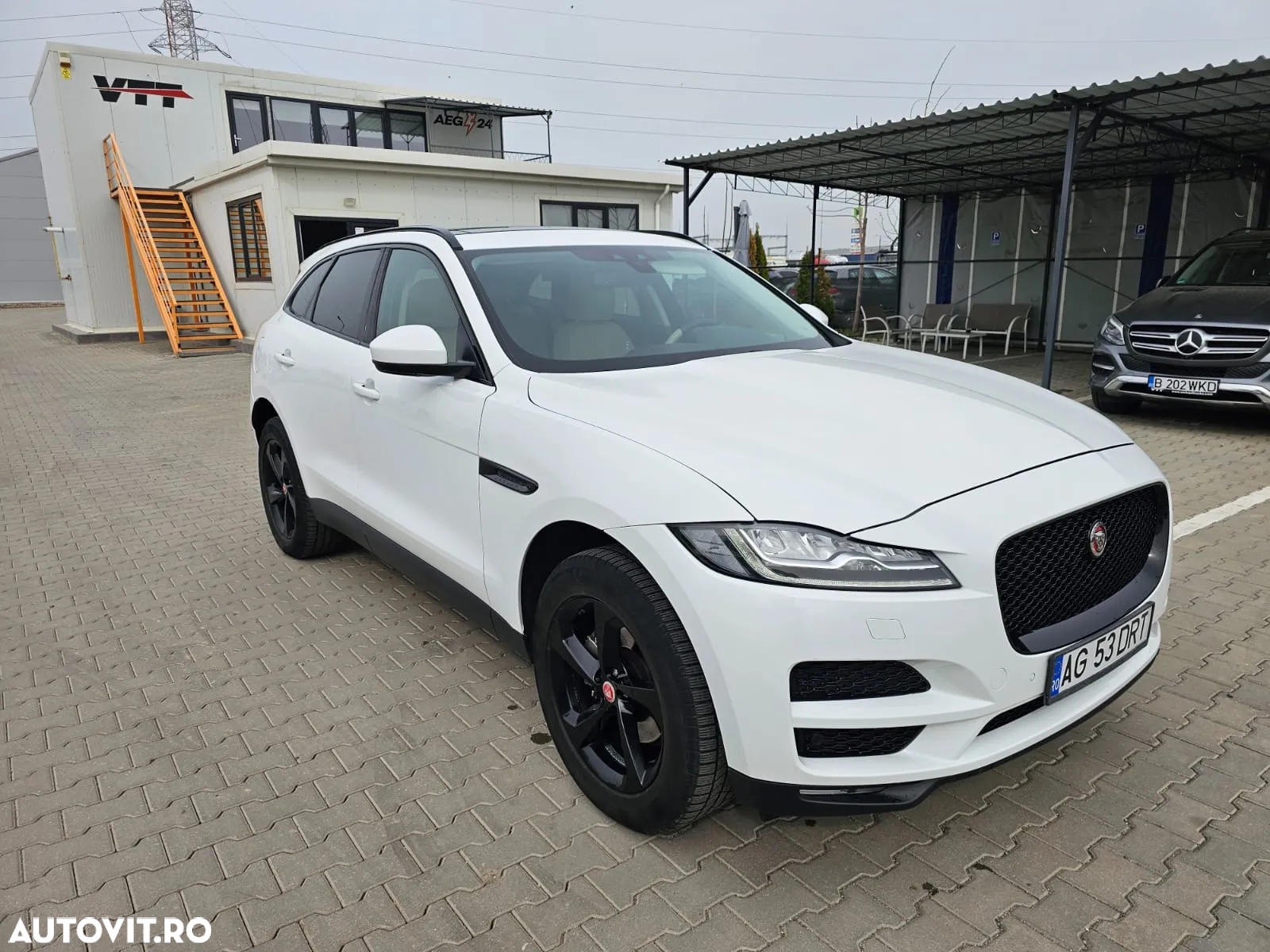 Jaguar F-Pace 20d AWD Prestige - 3