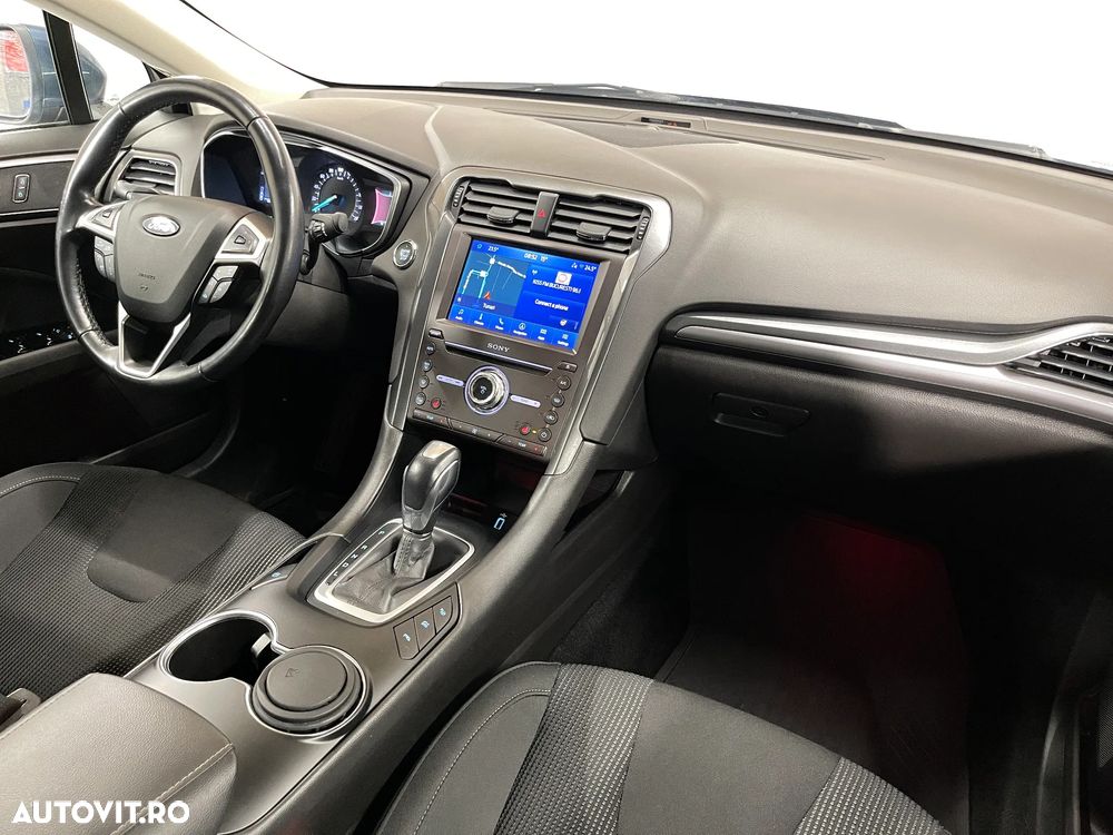 Ford Mondeo 2.0 HEV Titanium - 8