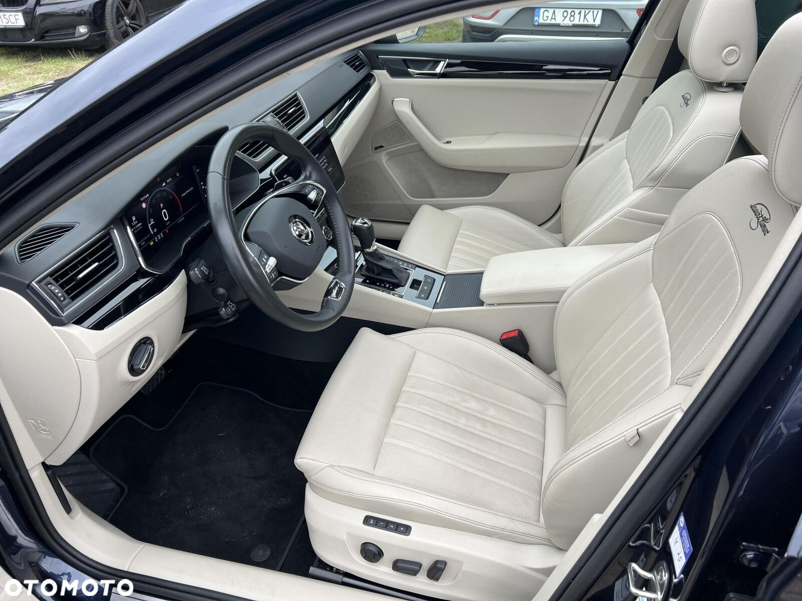Skoda Superb 2.0 TSI 4x4 L&K DSG - 17