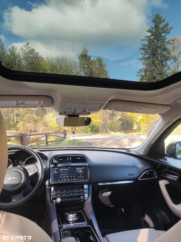 Jaguar F-Pace 2.0 i4P AWD Prestige - 7