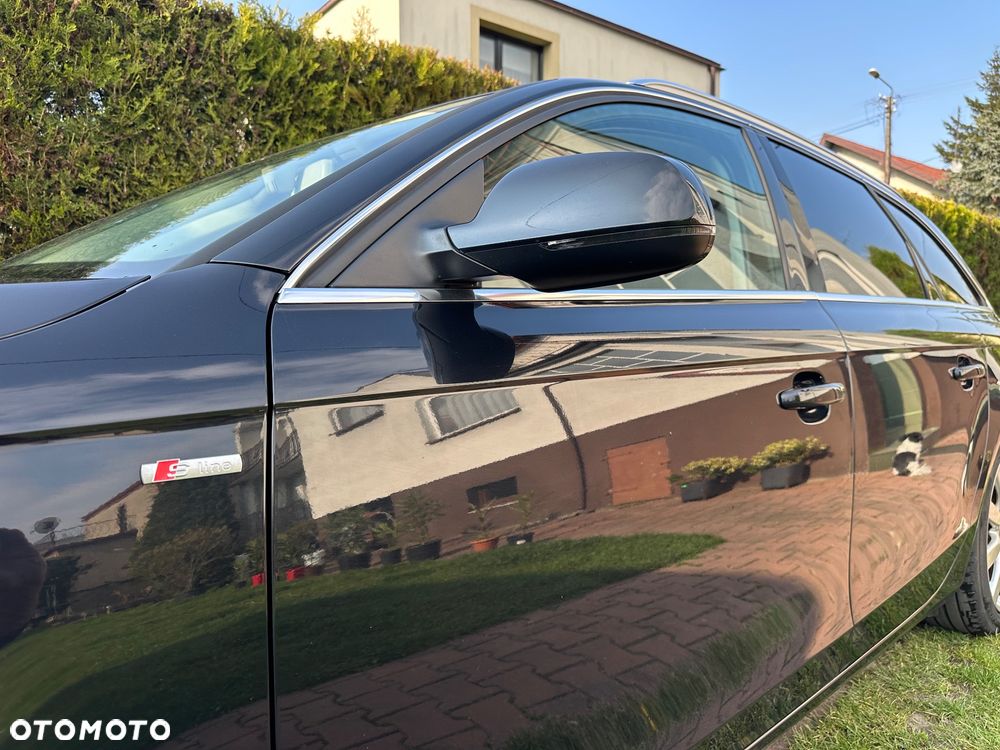 Audi A4 Avant 2.0 TDI Quattro Line - 13