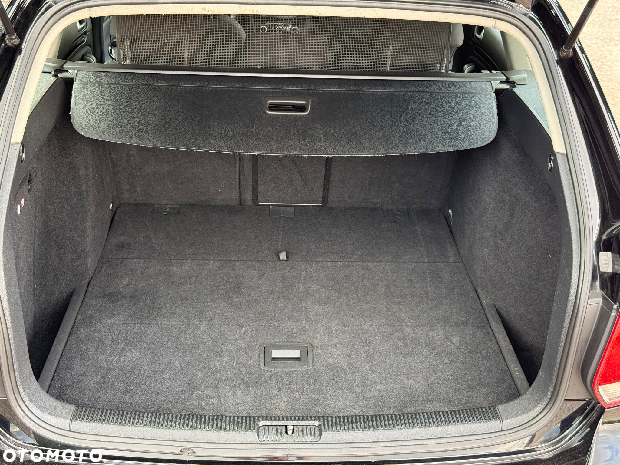Volkswagen Golf VI 1.6 TDI Highline - 31