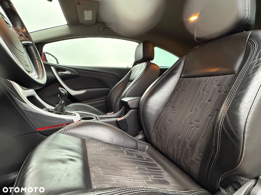 Opel Astra 1.6 Turbo Cosmo - 13