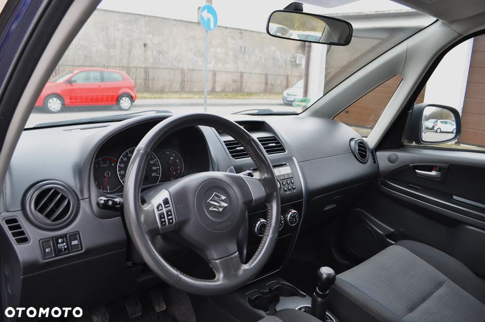 Suzuki SX4 1.6 VVT 4x2 Comfort - 11