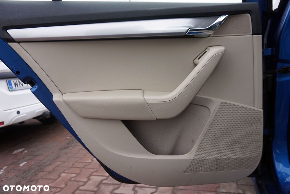 DRZWI TYLNE LEWE OCTAVIA III 5E5 KOMBI LF5W  NIEBIESKI SKODA 2012-2016 - 7