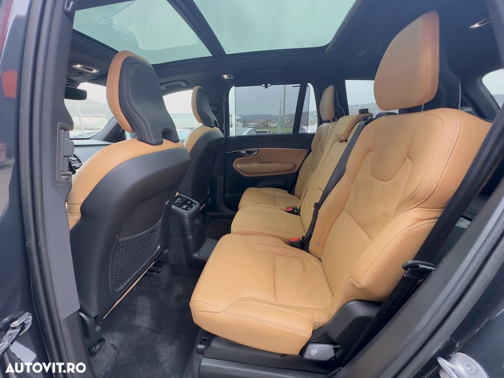 Volvo XC 90 T8 AWD Recharge Geartronic Inscription Edition - 17