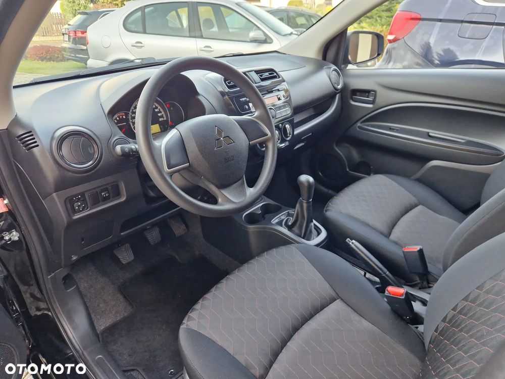 Mitsubishi Space Star - 16