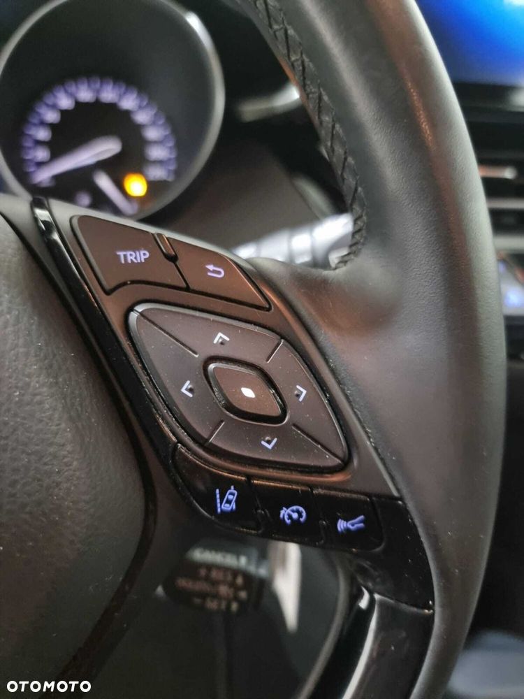 Toyota C-HR - 28