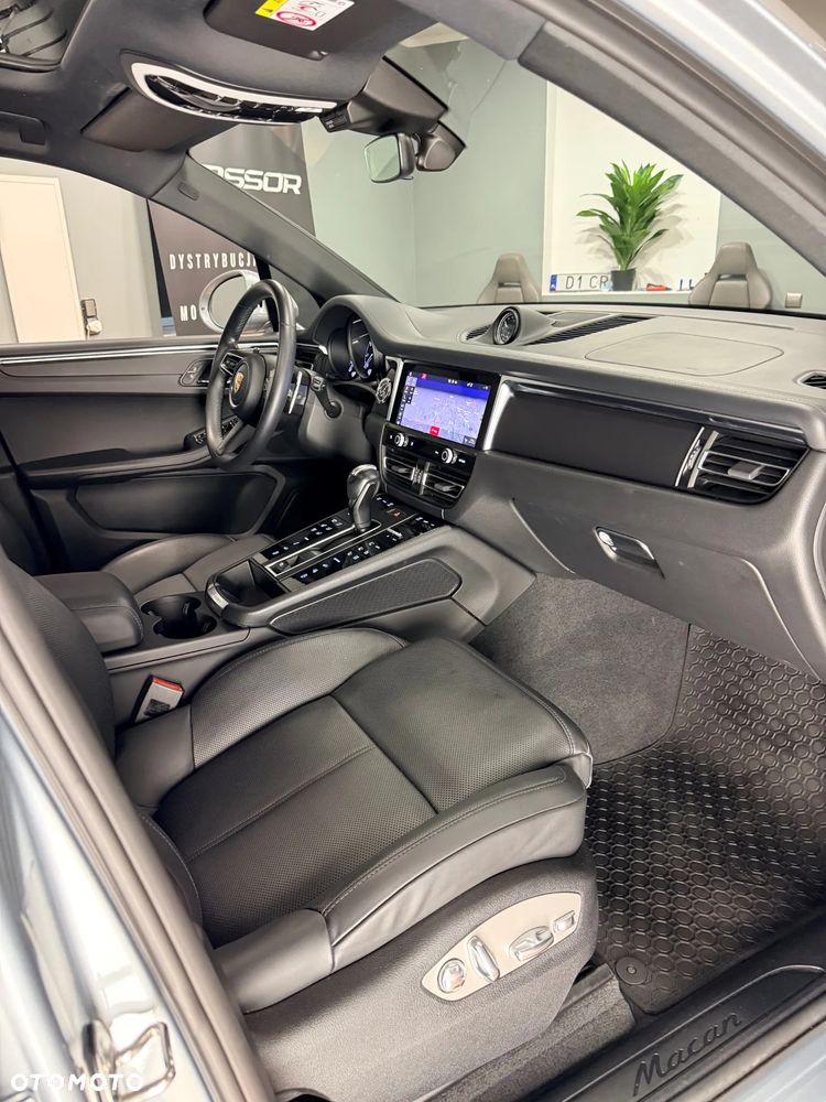 Porsche Macan 2022 photo 2